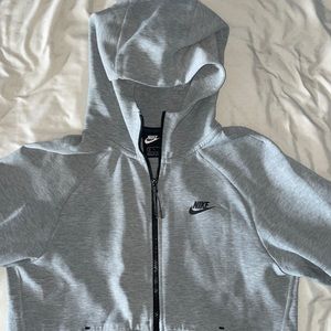 Grey Nike Tech (Old Season)